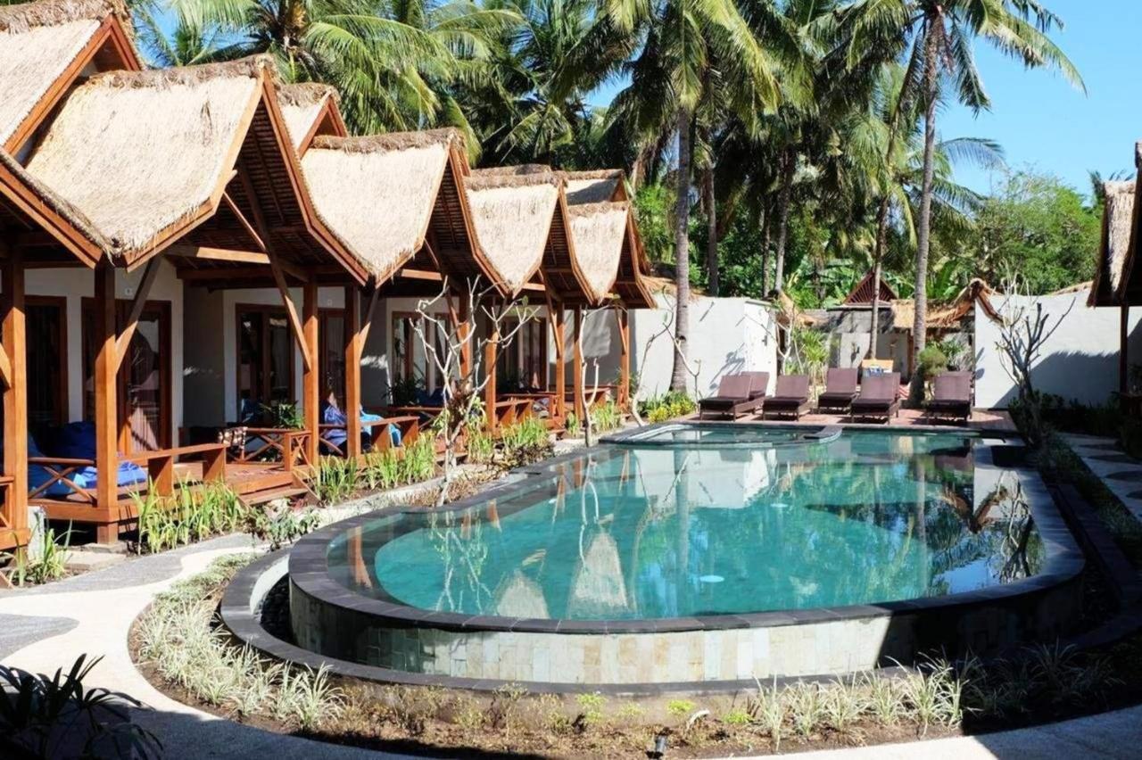 Gili One Resort Гили Траванган Экстерьер фото